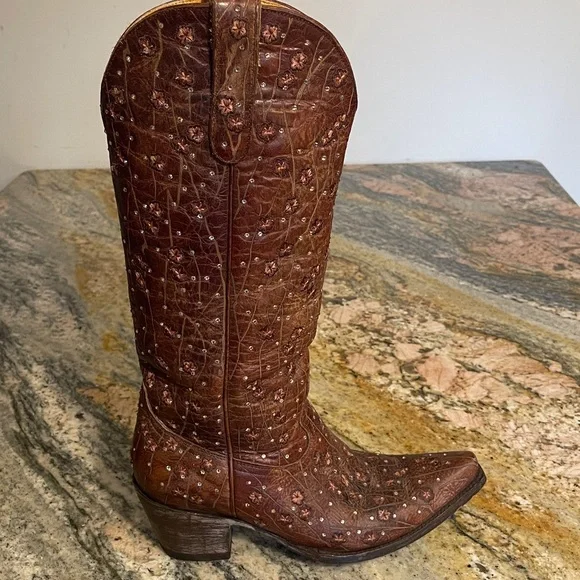 Old Gringo Byroni Pink Crystal Western Boots
Size 8.5 - Picture 5 of 8